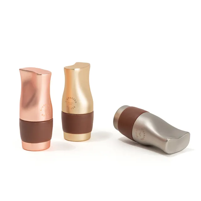 Architecture Intu00e9rieure du Vin Le Trio bouchons conservation x3